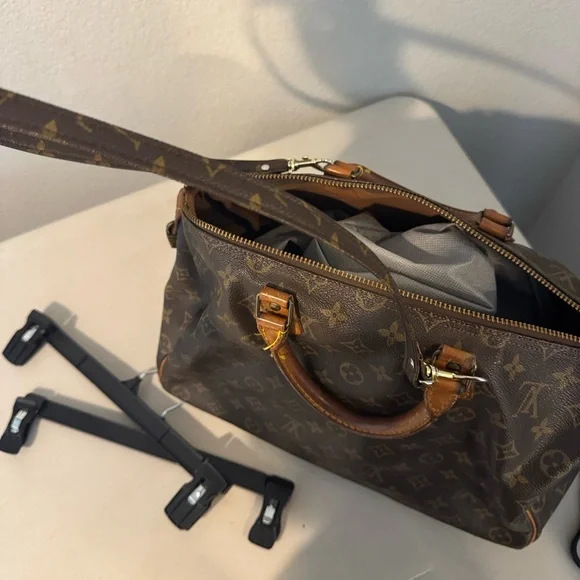 Louis Vuitton Speedy 35 with Crossbody Strap Monogram Satchel - Picture 3 of 17